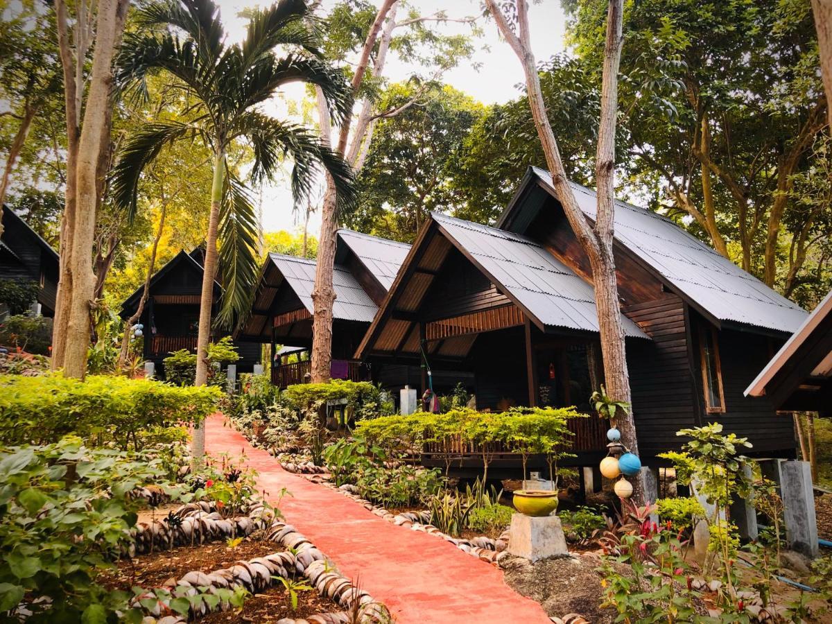 Thongtapan Resort Chaloklum Ngoại thất bức ảnh